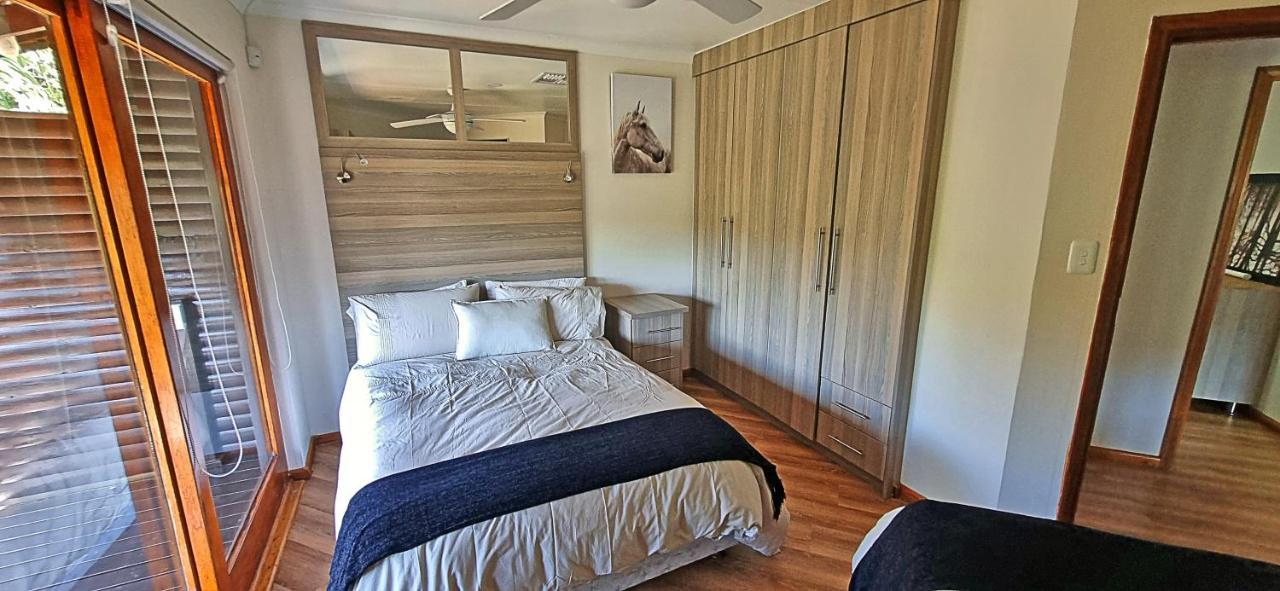 Loskop Serene Bush Cabin Winterkamp Eksteriør billede
